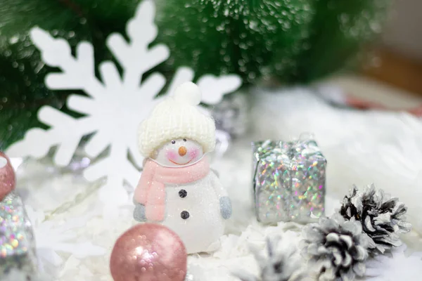 Christmas decoration of a snowman, the concept of Christmas and New Year.New Years card — Stock Photo, Image