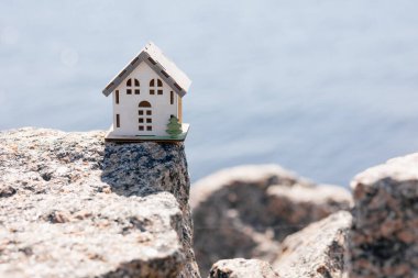 Bir yerleşim yerinin tasarımı ya da minyatürü. Gayrimenkul alım ve satımı, konut inşaatı