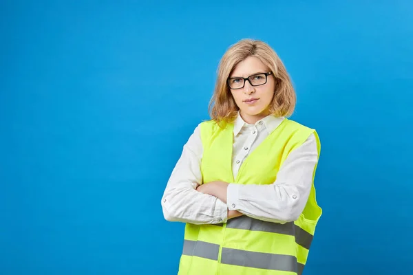 Young Female Engineer Wearing Reflective Work Vest Glasses Standing Blue — Foto Stock