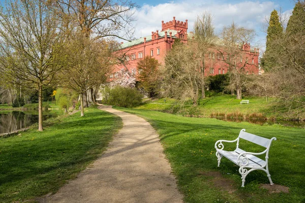 Castillo Klasterec Nad Ohri Oeste República Checa Visto Desde Parque — Foto de Stock