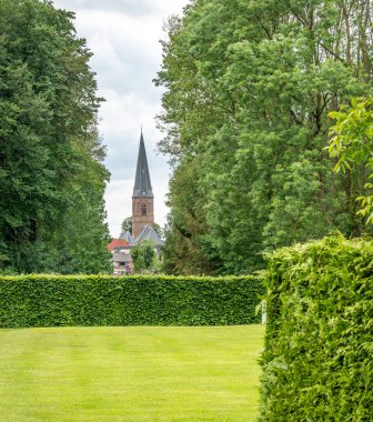 Hollanda 'nın Overijssel ilindeki Olst kasabasındaki Protestan Kilisesi
