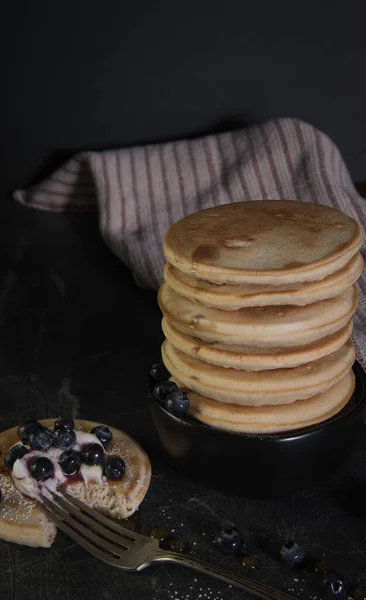 Stack Pancakes Blueberries Yogurt Syrup — Stock Photo, Image