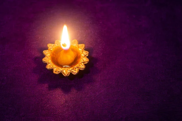 Happy Diwali Clay Diya Λάμπα Αναμμένη Κατά Διάρκεια Του Εορτασμού — Φωτογραφία Αρχείου