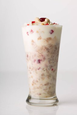 Balta sütü, malabar özel karışımı. Tatlı bardağında çok sağlıklı ve lezzetli..