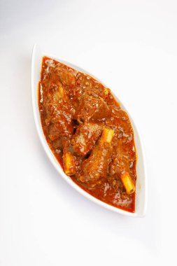 Körili koyun eti veya körili kuzu eti, baharatlı Hint mutfağı..