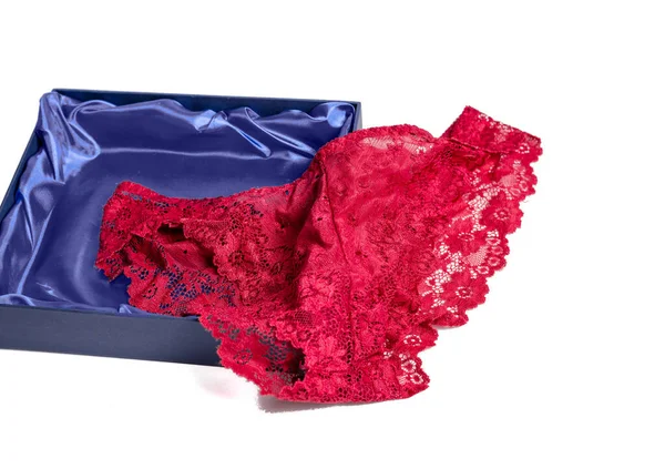 Kırmızı kadın iç çamaşırı. Beyaz, izole bir arkaplanda.