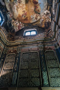 Santuario di San Bernardino alle Ossa, Milano İtalya