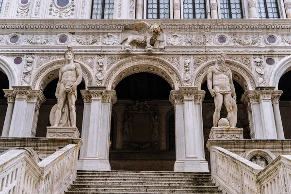 Doge Palace Velencében Olaszországban — Stock Fotó