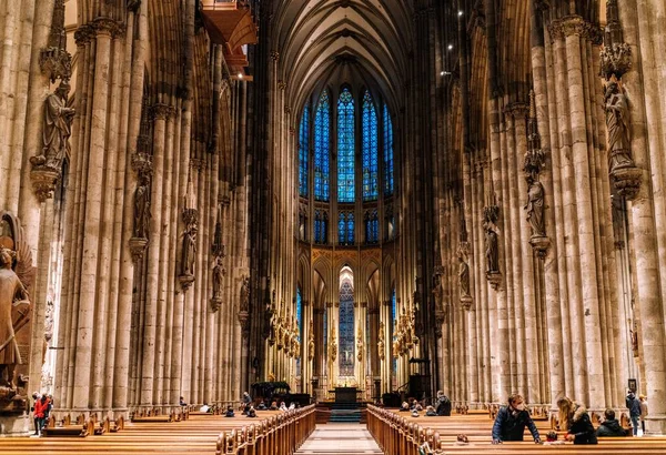Almanya 'daki Köln Katedrali