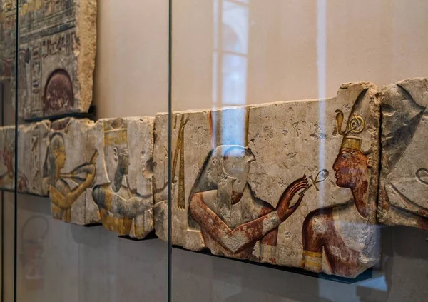 Louvre Müzesi 'nde sanat, Paris Fransa