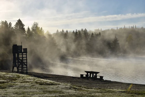 Ένα Φθινοπωρινό Πρωινό Στη Λίμνη Sainte Apolline Κεμπέκ Καναδάς — Φωτογραφία Αρχείου