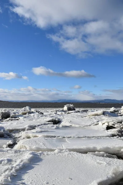 Blocos Gelo Longo Rio Montmagy Quebec Canadá — Fotografia de Stock