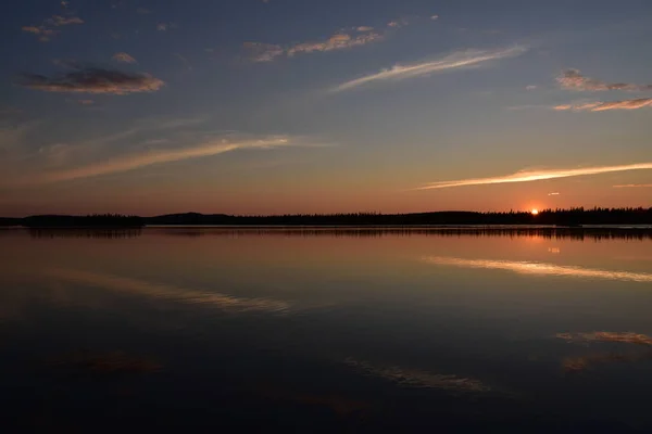 Ηλιοβασίλεμα Στο Mirage Outfitter Οδός Transtaiga Baie James Κεμπέκ Καναδάς — Φωτογραφία Αρχείου