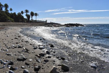 Akdeniz kıyısındaki sahil, Benalmadena, Malaga, İspanya