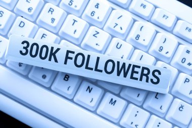 Metin 300K takipçileri gösteriliyor. Instagram 'da birini takip eden bireylerin kavramsal fotoğraf sayısı Yeni Bilgi Eserinin Yazımı, Taze Web Sitesi İçeriği Oluşturma