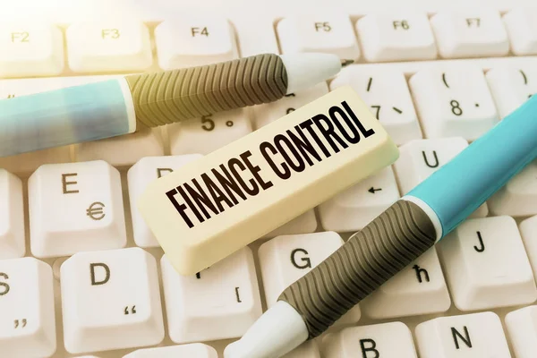 Conceptual caption Finance Control. Procedimientos de enfoque empresarial que se implementan para administrar las finanzas Transcripción de la grabación de audio de reuniones de Internet, nuevos métodos de transcripción —  Fotos de Stock