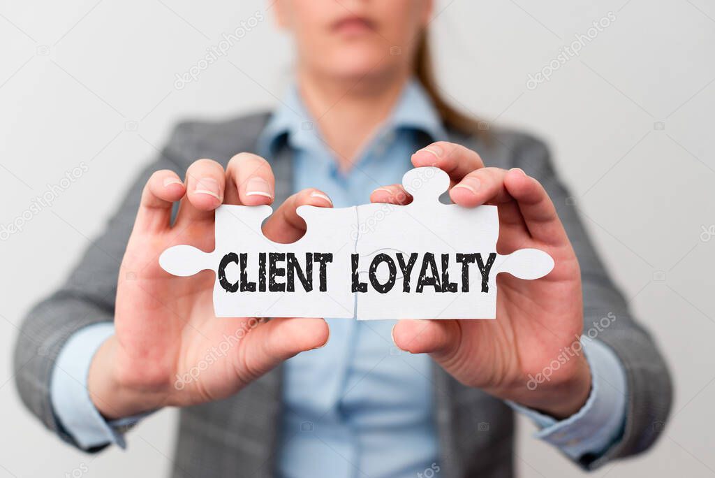 Sign displaying Client Loyalty. Conceptual photo The result of consistently positive satisfaction to clients Businesswoman Find Strategy For Resolving Missing Ideas At Office