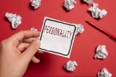 Metin Kişiliği gösterimi yazılıyor. Bireysel karakter Yazı Notları ve Önemli Fikirler Yeni İlan Tahtası Tasarımları oluşturan iş yaklaşımı özellikleri