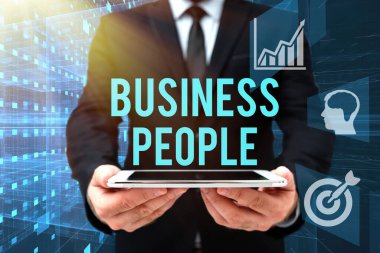 İş adamlarını gösteren metin başlığı. Yeni Modern Teknolojiyi Gösteren Ofis Üniformalı Üniformalı Yönetici seviyesinde Çalışanlar Sözcük.