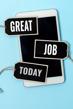 Kavramsal gösterim harika bir iş. Kavram, birini çok iyi yaptığı bir şey için övmek anlamına gelir Boş Etiket Koleksiyonu Bilgi Etiketi İfadesi İşareti İfadesiyle Bağlı