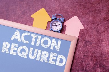 Eylem Sunan Metin başlığı Gerekli. Kavramsal fotoğraf, birinin konumundan dolayı yaptığı eylemle ilgili Parlak Akıllı Fikirleri İş Başında İlerletmek için Zaman Yönetimi Planları