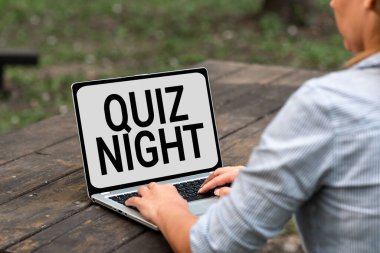 İlham verici bilgi yarışması gecesi metni. Ses ve Görüntü Çağrı Yetenekleri ve İnsanları Birleştiren Akşam Test Bilgi Yarışması