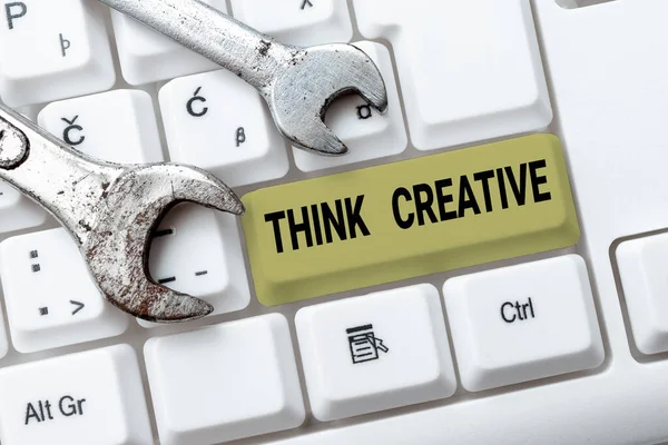 Text, der Inspiration zeigt Think Creative. Unternehmensübersicht Die Fähigkeit, Muster wahrzunehmen, die nicht offensichtlich sind Verbindung mit Online-Freunden, Kennenlernen im Internet — Stockfoto