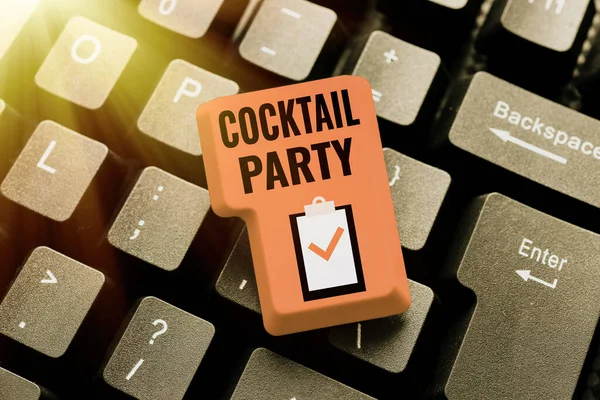 Texte manuscrit Cocktail Party. Internet Concept fête officielle avec des boissons alcoolisées généralement en début de soirée Résumé Dactylographie des dossiers statistiques, Création d'un nouveau site Internet — Photo