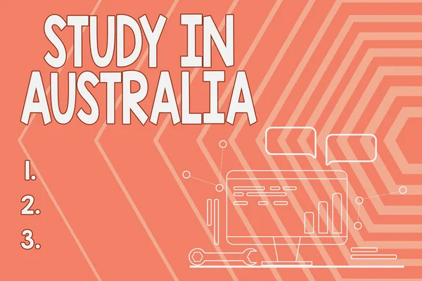 Texto que muestra inspiración Study In Australia. Enfoque de negocio que entra en el orden del país extranjero complete sus estudios Concepto de Mantenimiento y Reparación de Computadoras, Tecnología de Comunicación Resumen — Foto de Stock