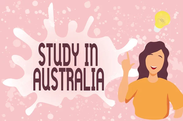 Inspiratie toont teken Studie In Australië. Business idee gaan in het buitenland orde voltooien van uw studie Lady Illustration Discovery New Idea Lamp Met Speech Bubble. — Stockfoto