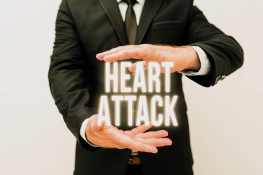 Kalp krizi belirtileri var. Yeni Planlar ve Planlama Sürecini Gösteren Fikirler sunarak ölüme yol açan koroner trombozun aniden ortaya çıkması iş konsepti