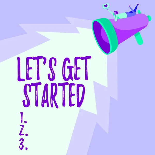 Tekst bijschrift presenteren Let S Get Started. Woord Geschreven op het aanmoedigen van iemand om te beginnen met iets Man Drawing On Megaphone Producing Lighting Making Lovely Message. — Stockfoto