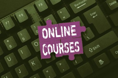 Çevrimiçi kursları gösteren bir tabela. İnternet Daktilo İşletme Anlaşması Mektubu, Yeni Bağlayıcı Sözleşme Daktilo ile Resmi Eğitimde Devrim