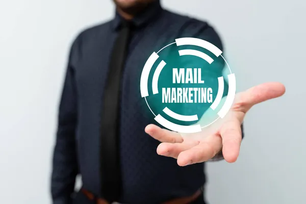 Koncepcyjny wyświetlacz Mail Marketing. Business showcase Act o wysyłaniu komunikatów komercyjnych Zmysł transmisji Prezentowanie nowych planów i pomysłów Demonstrujący proces planowania — Zdjęcie stockowe