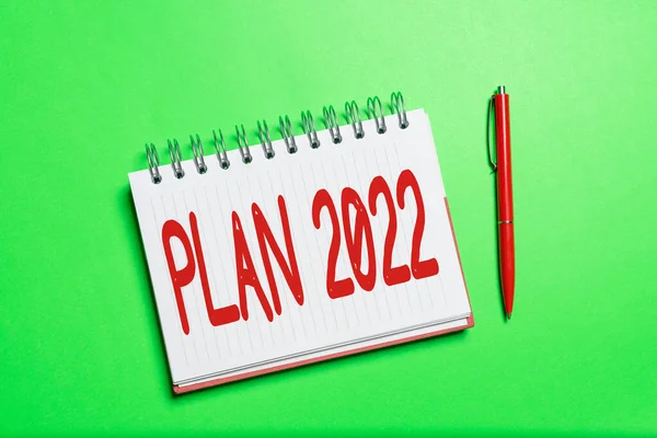 Text showing inspiration Plan 2022. Business concept detailed proposal for doing or achieving something next year Brainstorming Problems And Solutions Asking Relevant Questions — Stock Photo, Image