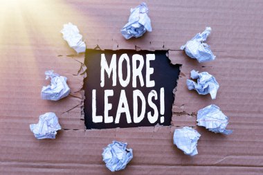 Kavramsal Görünüm Daha Fazla İpucu. İş konsepti tüketicinin ürün veya hizmetlerle ilgilenmesi Akıllı Ofis Planları İnşaat Geliştirme ve Yeni Başlangıç Planlama