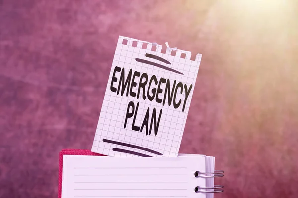 Text caption presenting Emergency Plan. Business overview procedures for handling sudden or unexpected situations Brainstorming The New Idea Of Solutions And Answers Seeking More Clues — Stock Photo, Image