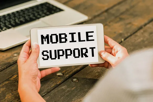 Εγγραφή εμφάνισης κειμένου Mobile Support. Επιχειρησιακή έννοια Παρέχει συντήρηση σε φορητές συσκευές τεχνικά θέματα Φωνή και βίντεο Καλώντας Δυνατότητες Συνδέοντας τους ανθρώπους μαζί — Φωτογραφία Αρχείου