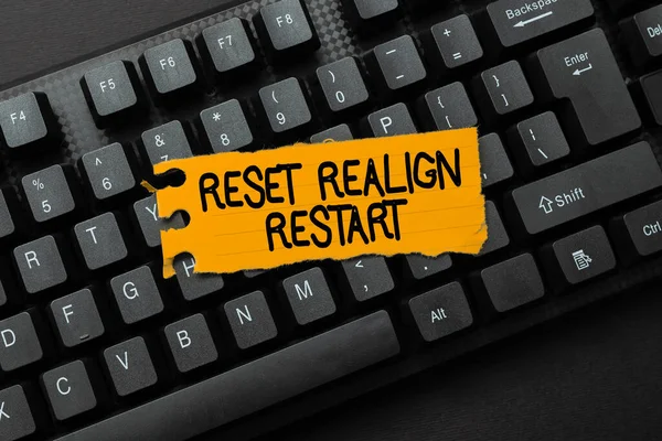 Текст, показывающий вдохновение Reset Realign Restart. Идея бизнеса Аудит жизни поможет вам поставить вещи в перспективе Связаться с друзьями в Интернете, знакомство в Интернете — стоковое фото