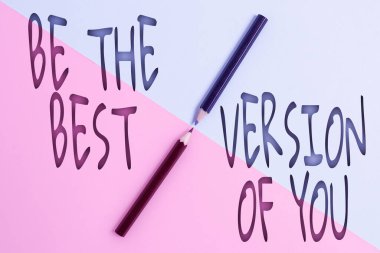 Sana ilham veren metin, senin en iyi versiyonun olsun. İnternet Konsepti, Ayrı Renkli Arkaplanda İçe Bakışlı İki Nesnenin Geliştirilmeye başlandığı yerden uzaklaşacak