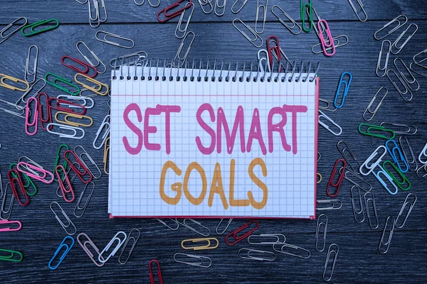 Inspiration visar tecken Set Smart Goals. Business showcase med kriterier för att vägleda vid uppställandet av mål Ljusa nya idéer Fresh Office Design Work Problem och lösningar — Stockfoto