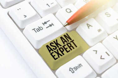 El yazısı tabelası Bir Uzmana Sorun. İşletme konsepti doğrulaması, Kılavuz Yazıcı Şirket Belgeleri Oluşturma, Soyut Hızlı Yazım Fikirlerini anlama ve kabul etme yönergelerini okumaktadır.