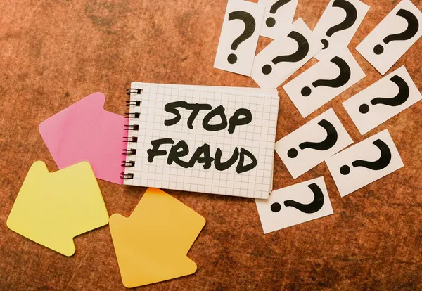 Tanda tangan yang menampilkan Stop Fraud. Berita untuk saran kampanye menunjukkan untuk mengawasi transaksi uang yang lebih besar Menulis Pertanyaan dan Memikirkan Ide Baru, Memecahkan Kebingungan Dan Misteri — Stok Foto