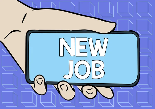 पाठ नई नौकरी दिखा रहा है. व्यापार विचार हाल ही में नियमित रोजगार की स्थिति का भुगतान कर रहा है वयस्क हाथ इलस्ट्रेशन होल्डिंग मोबाइल स्क्रीन पर नई प्रौद्योगिकी दिखा रहा है . — स्टॉक फ़ोटो, इमेज