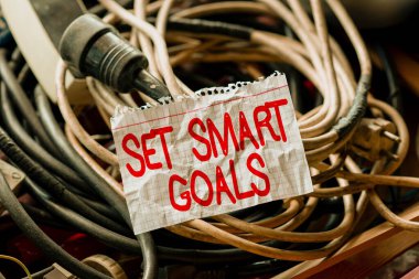 İlham gösteren metin Akıllı Hedefleri Ayarla. Fikirlerinizi netleştirmek için iş dünyası vitrinleri listesi Yeni Parlak Fikirleri Akıllıca düşünerek Yaratıcılık ve İlham Verin