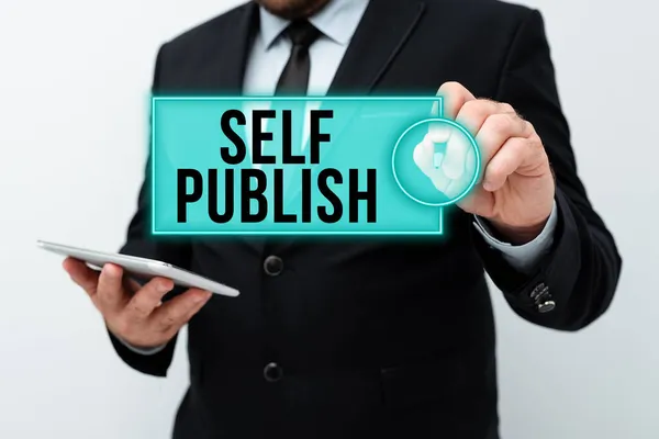 Visualizzazione concettuale Self Publish. Business showcase scrittore pubblicare pezzo di quelli di lavoro in modo indipendente a proprie spese Presentare le nuove idee tecnologiche Discutendo miglioramento tecnologico — Foto Stock