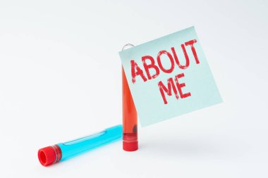 Hakkımda Kavramsal Gösteriş. İşletme vitrini, birisine iyi ve kötü özelliklerinizin listesini veriyor. Önemli Tıbbi Notlar Laboratuvarı Yeni Enfeksiyonlar Testi