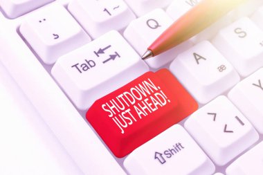 İlham, tam önümüzde kapanma işareti gösteriyor. Fabrika işletmelerinin kapanması ile ilgili kelime ya kısa sürede ya da sonsuza kadar Yazım Ürünleri Başlığı ve Açıklamaları, Önemli Veri Kodları Girilmesi