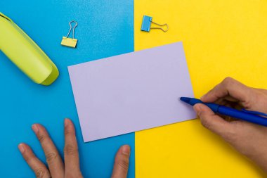 Gösterişli Okul Malzemeleri, Parlak Öğretim Öğrenim Koleksiyonları, Yaratıcı Yazma Aletleri, Eğitim Şeyleri, Karışık Öğrenci Eşyaları Kağıt Kalem Defteri Yapışkan Notlar