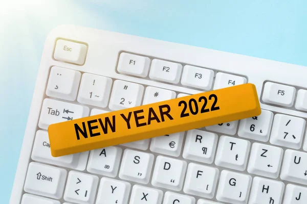 Ručně psané znamení Nový rok 2022. Obchodní přístup Pozdrav Oslava svátků Nový začátek Všechno nejlepší psaní herní kódy, programování nové hratelné aplikace — Stock fotografie